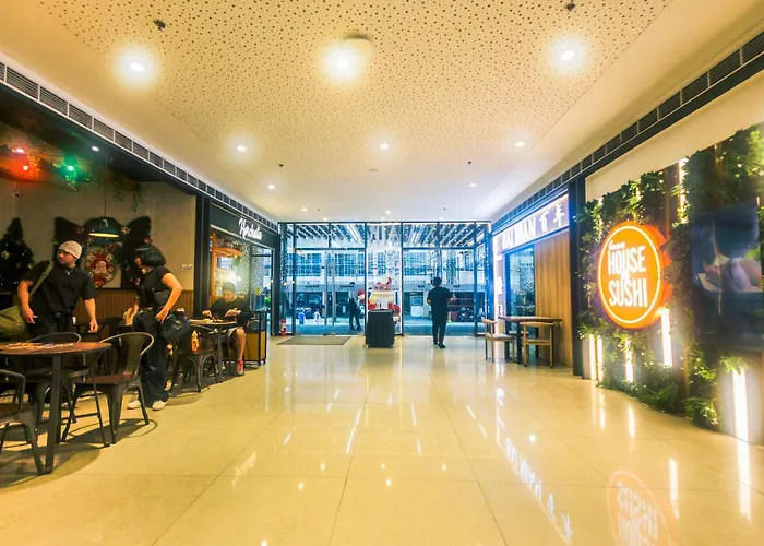 Urban Charm Cozy Meet 60 Air Swim Gym Park 300mb Apartment Manila