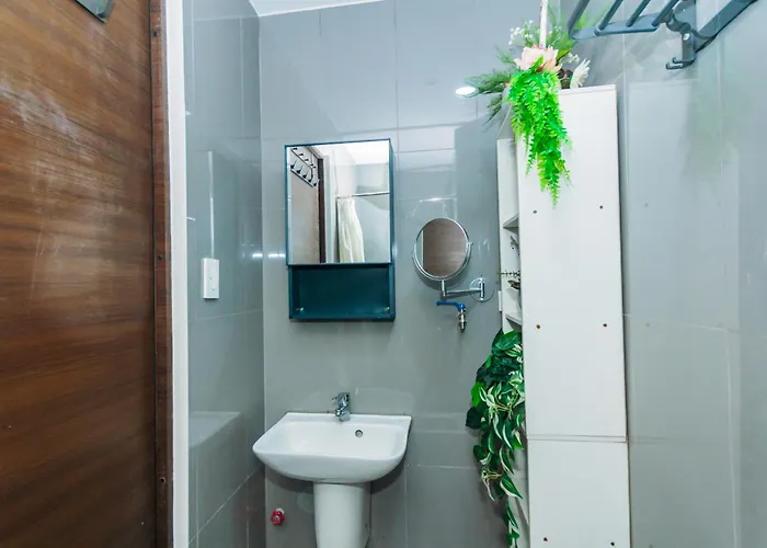 Apartment Urban Charm Cozy Meet 60 Air Swim Gym Park 300mb