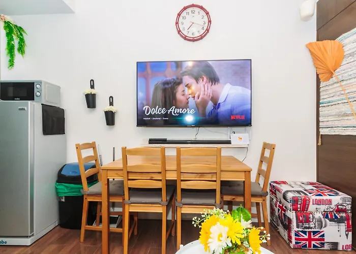 Apartment Urban Charm Cozy Meet 60 Air Swim Gym Park 300mb